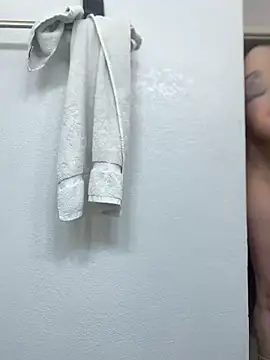 Snapshot of ft2022W chatting on 03-10-25, 04:46 ft2022W online show from 03-10-25, 04:46