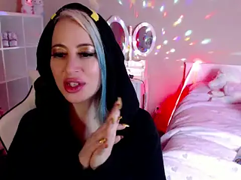 Snapshot of GoddessLilitu chatting on 01-09-25, 02:01 GoddessLilitu online show from 01-09-25, 02:01