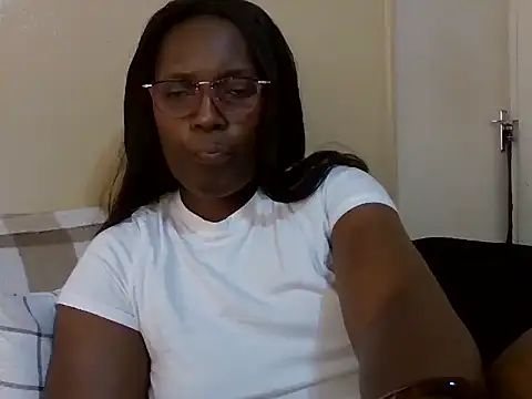 Malaika Nkosi online show from 09-11-25, 10:26