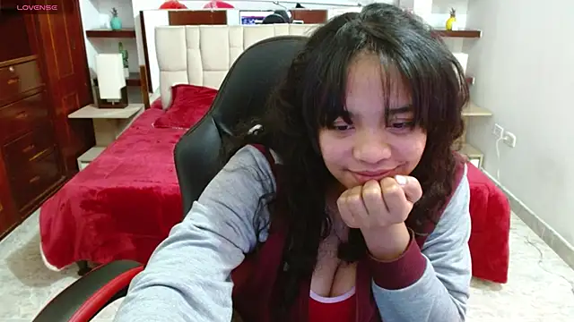 laureentt  online show from 03-03-25, 09:22