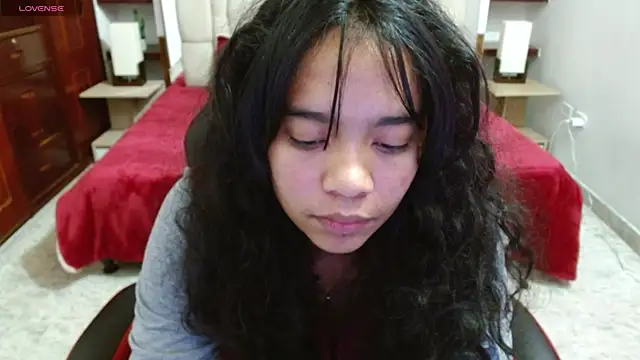 laureentt  online show from 03-05-25, 07:05