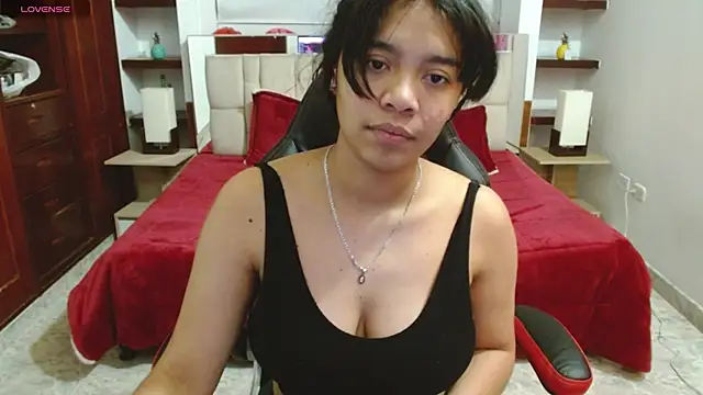 laureentt  online show from 03-10-25, 03:01