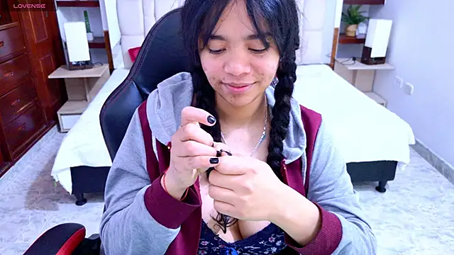 laureentt  online show from 09-09-25, 03:06