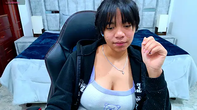 laureentt  online show from 02-03-26, 03:15