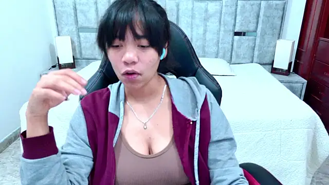 laureentt  online show from 03-09-26, 03:10