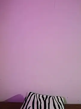 Snapshot of Felicia_smok3 chatting on 01-06-25, 01:31 Felicia smok3 online show from 01-06-25, 01:31