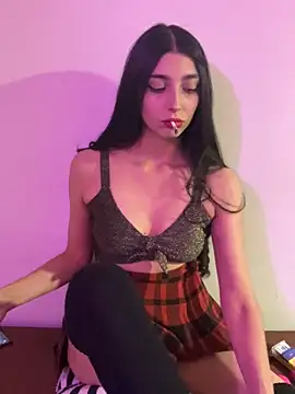 Snapshot of Felicia_smok3 chatting on 01-29-25, 02:09 Felicia smok3 online show from 01-29-25, 02:09