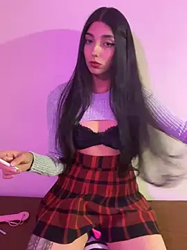 Snapshot of Felicia_smok3 chatting on 01-31-25, 01:43 Felicia smok3 online show from 01-31-25, 01:43