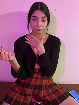 Snapshot of Felicia_smok3 chatting on 02-04-25, 01:02 Felicia smok3 online show from 02-04-25, 01:02