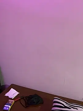 Snapshot of Felicia_smok3 chatting on 02-17-25, 03:36 Felicia smok3 online show from 02-17-25, 03:36