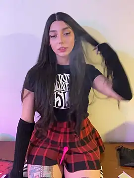 Snapshot of Felicia_smok3 chatting on 09-19-25, 10:21 Felicia smok3 online show from 09-19-25, 10:21