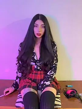 Snapshot of Felicia_smok3 chatting on 10-15-25, 01:39 Felicia smok3 online show from 10-15-25, 01:39