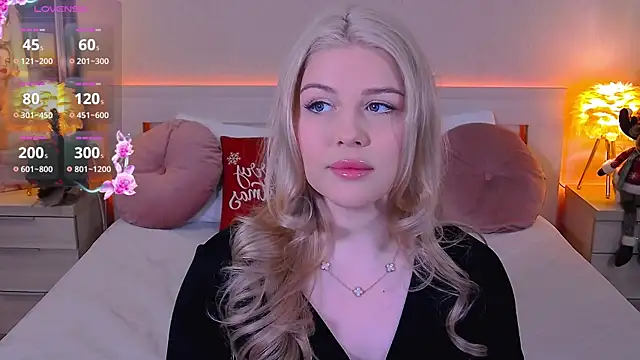 Snapshot of Alexis_Powell chatting on 12-22-24, 08:47 Alexis Powell online show from 12-22-24, 08:47