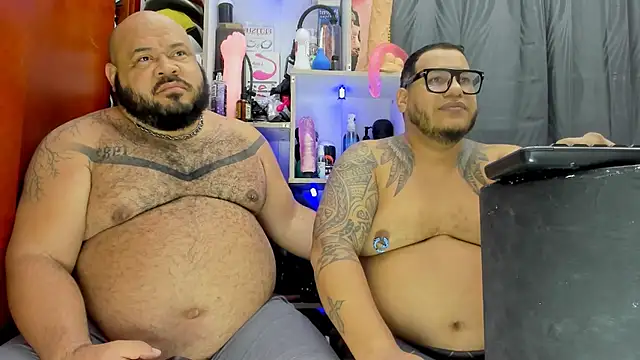 Snapshot of Latino_bigcock chatting on 02-02-25, 04:32 Latino bigcock online show from 02-02-25, 04:32