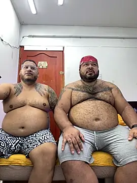 Snapshot of Latino_bigcock chatting on 09-27-25, 09:09 Latino bigcock online show from 09-27-25, 09:09