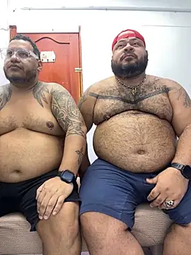 Snapshot of Latino_bigcock chatting on 09-30-25, 10:37 Latino bigcock online show from 09-30-25, 10:37