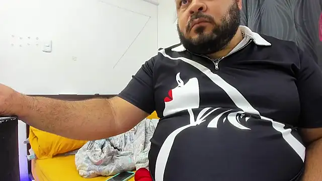 Snapshot of Latino_bigcock chatting on 10-07-25, 03:58 Latino bigcock online show from 10-07-25, 03:58