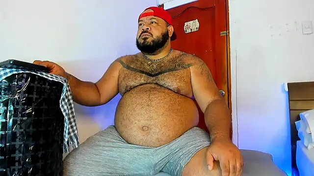 Snapshot of Latino_bigcock chatting on 12-02-25, 04:51 Latino bigcock online show from 12-02-25, 04:51