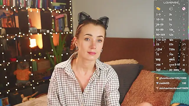 Snapshot of bananya_kitty chatting on 12-04-25, 02:10 bananya kitty online show from 12-04-25, 02:10