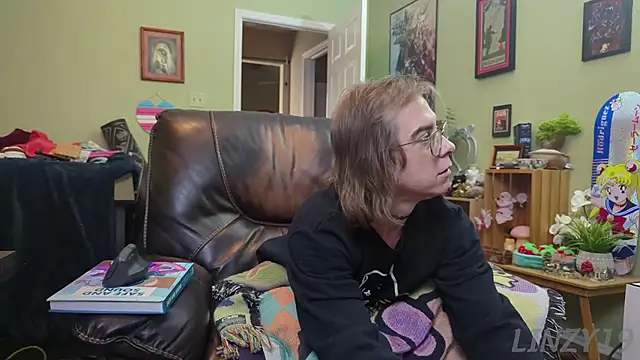 Linzy 19 online show from 01-21-25, 05:41