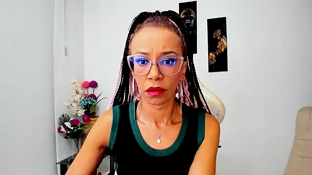 Snapshot of ScarlettMalbec chatting on 03-06-25, 08:27 ScarlettMalbec online show from 03-06-25, 08:27