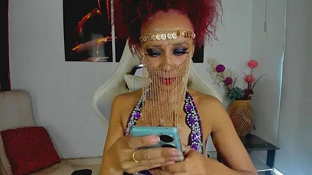 Snapshot of ScarlettMalbec chatting on 10-31-25, 09:49 ScarlettMalbec online show from 10-31-25, 09:49