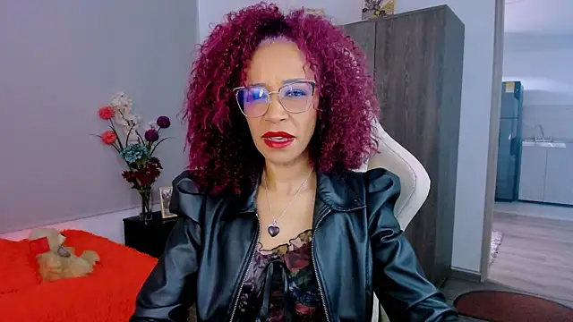 Snapshot of ScarlettMalbec chatting on 02-13-26, 08:38 ScarlettMalbec online show from 02-13-26, 08:38