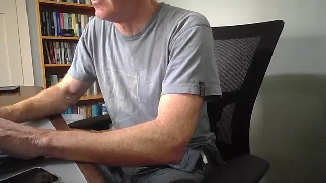 Snapshot of jiggy77777 chatting on 01-18-26, 11:08 jiggy77777 online show from 01-18-26, 11:08