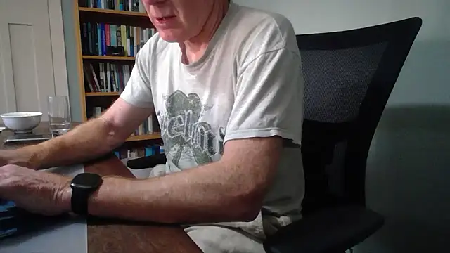 Snapshot of jiggy77777 chatting on 02-16-26, 10:28 jiggy77777 online show from 02-16-26, 10:28