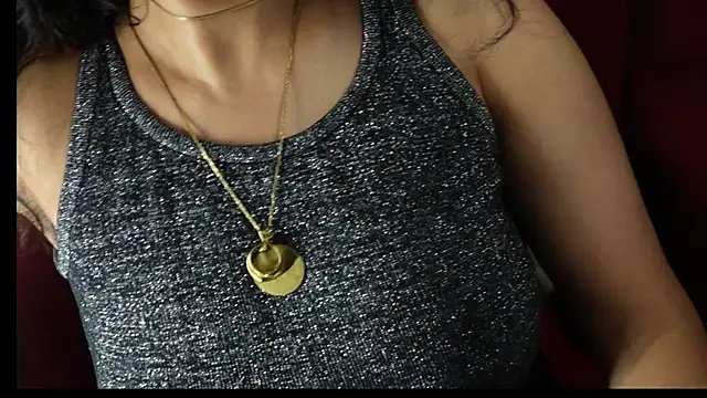 Snapshot of -AyeshaSinghania- chatting on 03-12-25, 04:02 -AyeshaSinghania- online show from 03-12-25, 04:02