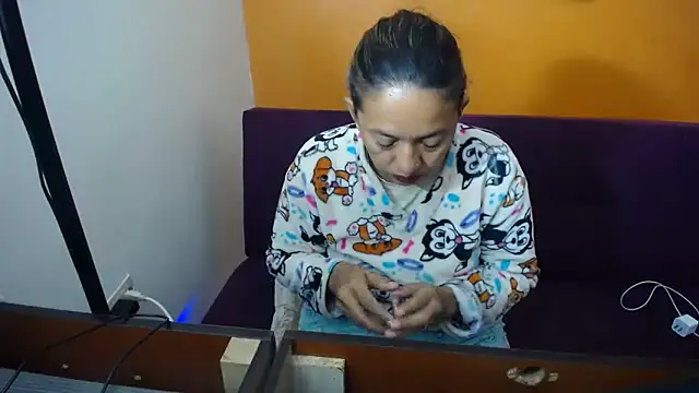 Snapshot of daleska_ayala_1 chatting on 12-24-24, 12:22 daleska ayala 1 online show from 12-24-24, 12:22