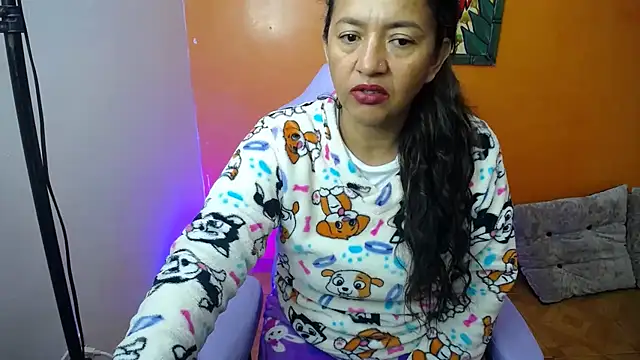 Snapshot of daleska_ayala_1 chatting on 01-04-25, 05:16 daleska ayala 1 online show from 01-04-25, 05:16