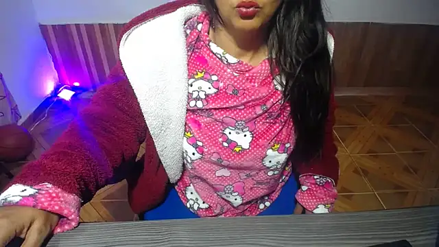 Snapshot of daleska_ayala_1 chatting on 02-27-25, 01:38 daleska ayala 1 online show from 02-27-25, 01:38
