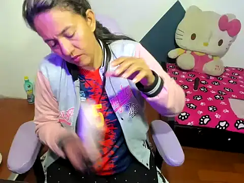 daleska ayala 1 online show from 11-06-25, 10:32