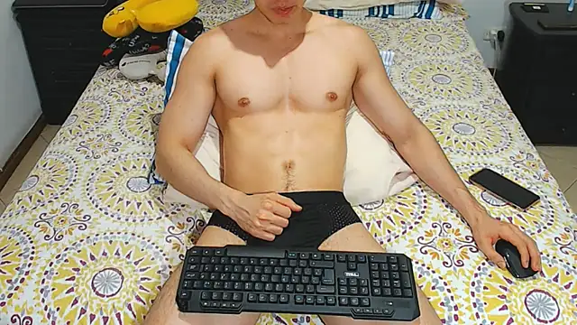 Snapshot of JahsHot chatting on 10-31-25, 07:59 JahsHot online show from 10-31-25, 07:59