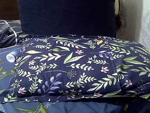 ivonito122 online show from 11-29-25, 06:44