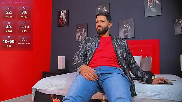 Snapshot of Thiagogomez chatting on 12-14-24, 12:23 Thiagogomez online show from 12-14-24, 12:23