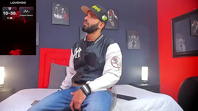 Snapshot of Thiagogomez chatting on 12-19-24, 12:23 Thiagogomez online show from 12-19-24, 12:23