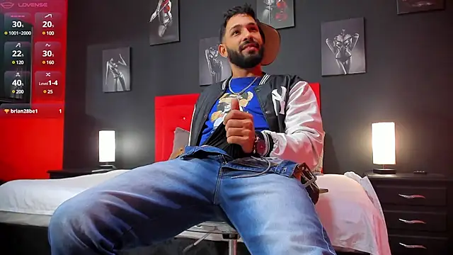 Snapshot of Thiagogomez chatting on 12-30-24, 12:42 Thiagogomez online show from 12-30-24, 12:42