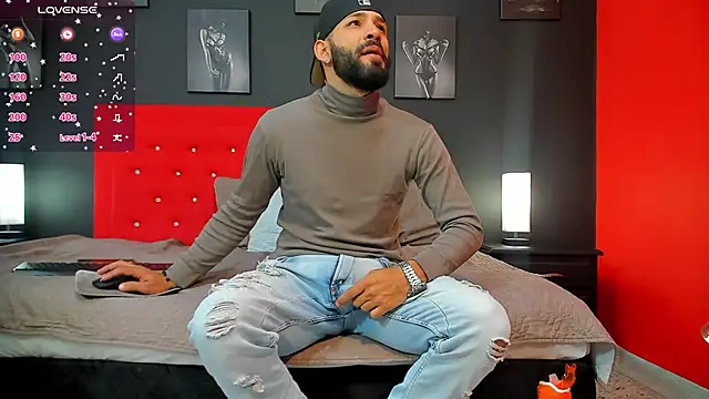 Snapshot of Thiagogomez chatting on 01-09-25, 12:19 Thiagogomez online show from 01-09-25, 12:19