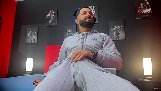 Snapshot of Thiagogomez chatting on 02-20-25, 12:25 Thiagogomez online show from 02-20-25, 12:25