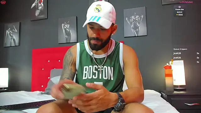 Snapshot of Thiagogomez chatting on 03-04-25, 03:26 Thiagogomez online show from 03-04-25, 03:26