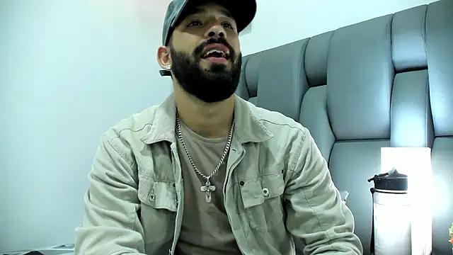 Snapshot of Thiagogomez chatting on 03-07-26, 07:22 Thiagogomez online show from 03-07-26, 07:22