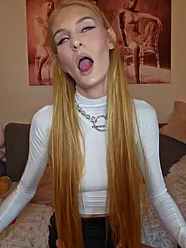 Snapshot of LessiaMia chatting on 01-29-25, 11:25 LessiaMia online show from 01-29-25, 11:25