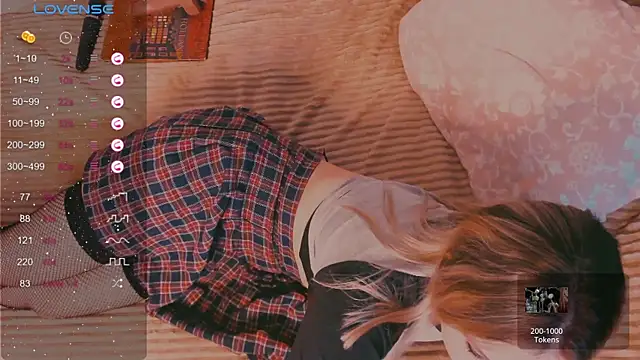 Snapshot of yoursugarbabe chatting on 12-10-24, 06:01 yoursugarbabe online show from 12-10-24, 06:01