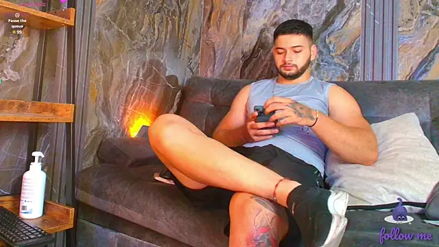 Andrew Brown online show from 02-12-25, 02:21