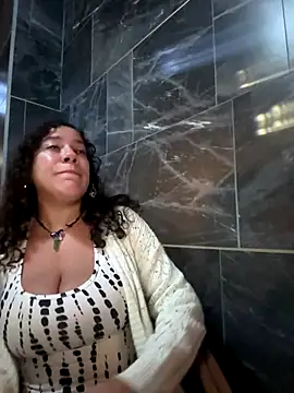 Snapshot of Bigbuttbrooklynn chatting on 10-27-25, 05:55 Bigbuttbrooklynn online show from 10-27-25, 05:55