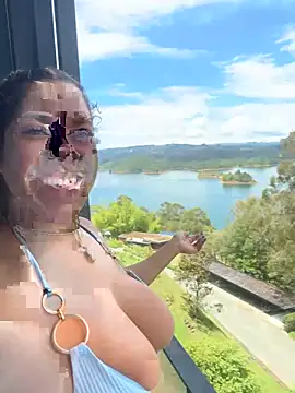 Snapshot of Bigbuttbrooklynn chatting on 02-19-26, 04:36 Bigbuttbrooklynn online show from 02-19-26, 04:36