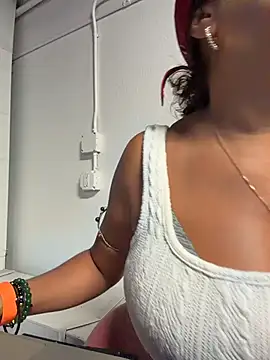 Bigbuttbrooklynn online show from 04-26-26, 07:44