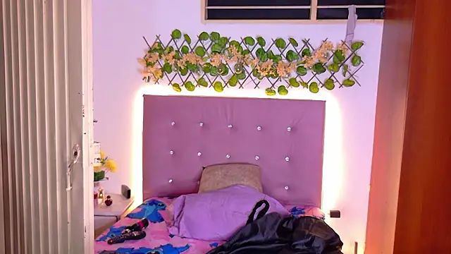 Snapshot of choco_dessert_ chatting on 02-03-26, 06:40 choco dessert online show from 02-03-26, 06:40